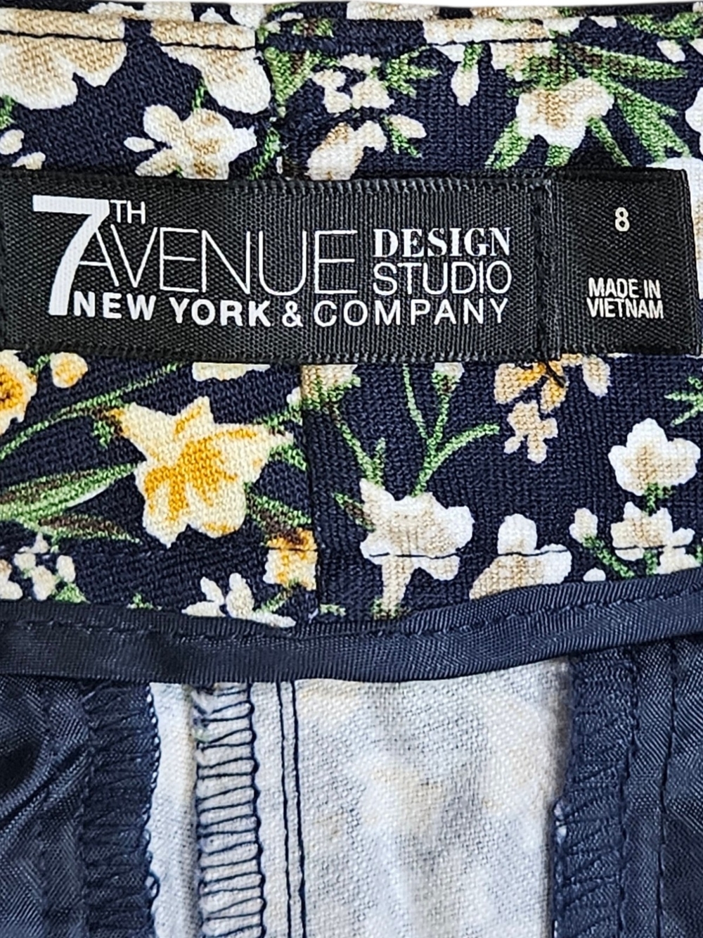 Women's Navy Floral Print Stretch Dress Pants - Picture 4 of 7